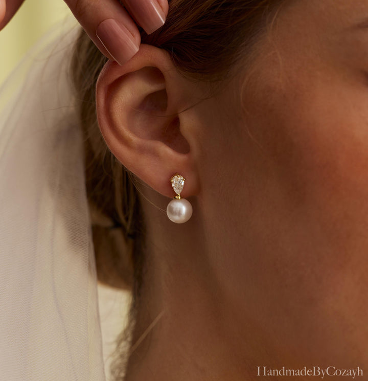 Natural Freshwater Pearl Teardrop Earrings — Bridal & Bridesmaid Gift