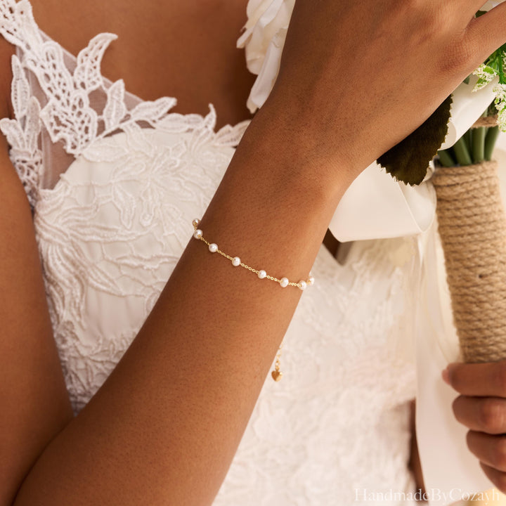 Minimalist Freshwater Pearl Bracelet — Bridal & Bridesmaid Gift