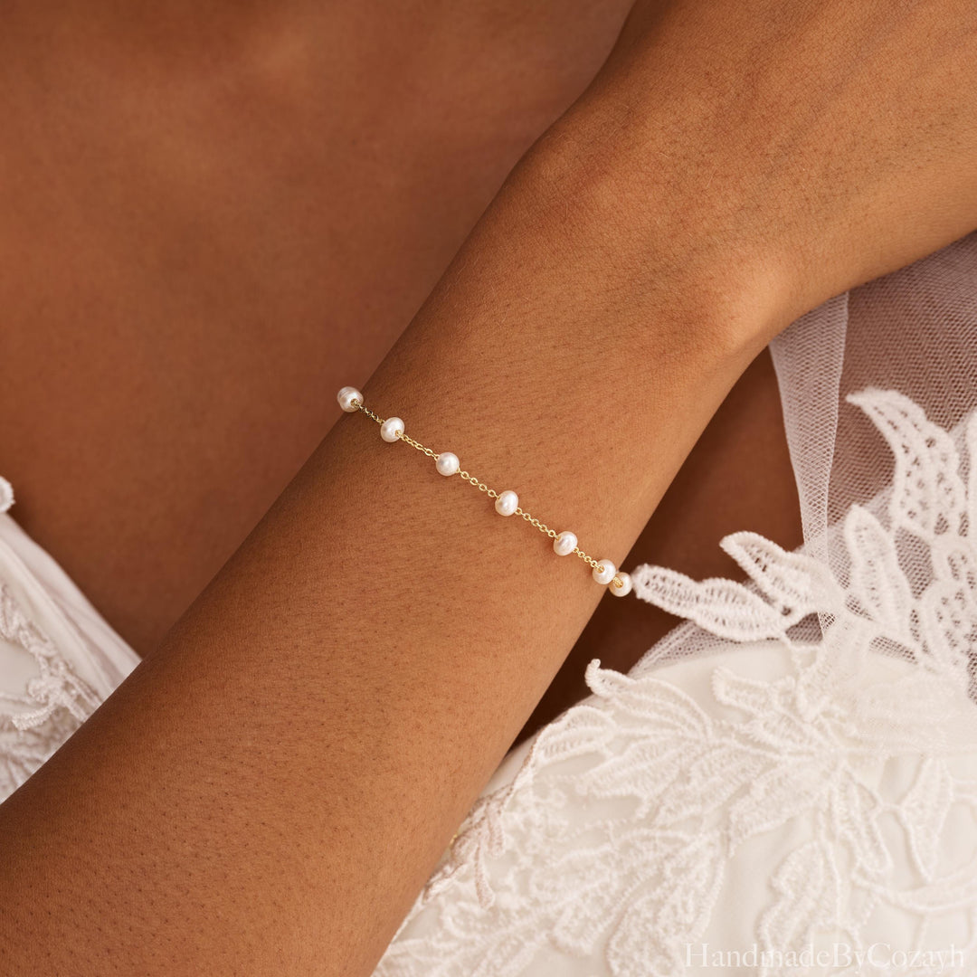 Minimalist Freshwater Pearl Bracelet — Bridal & Bridesmaid Gift