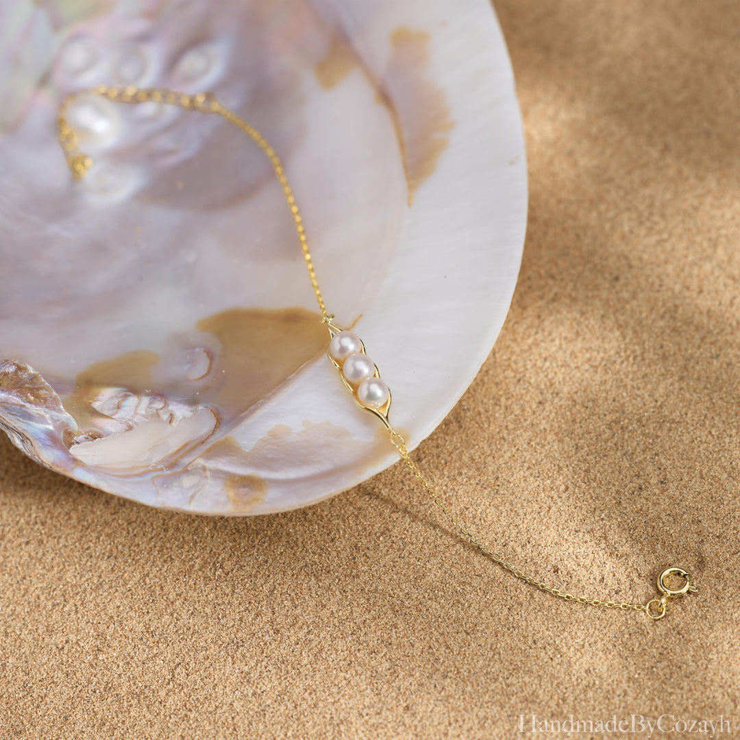 Dainty Pea Pod Pearl Bracelet — Natural Freshwater Bridal Gift