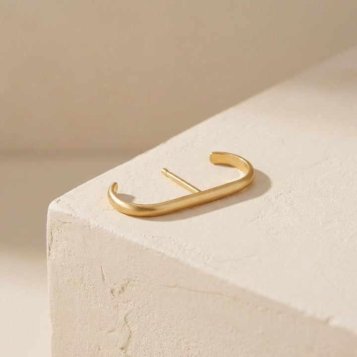 Minimalist Suspender Bar Earrings – Modern Geometric Ear Lobe Cuff