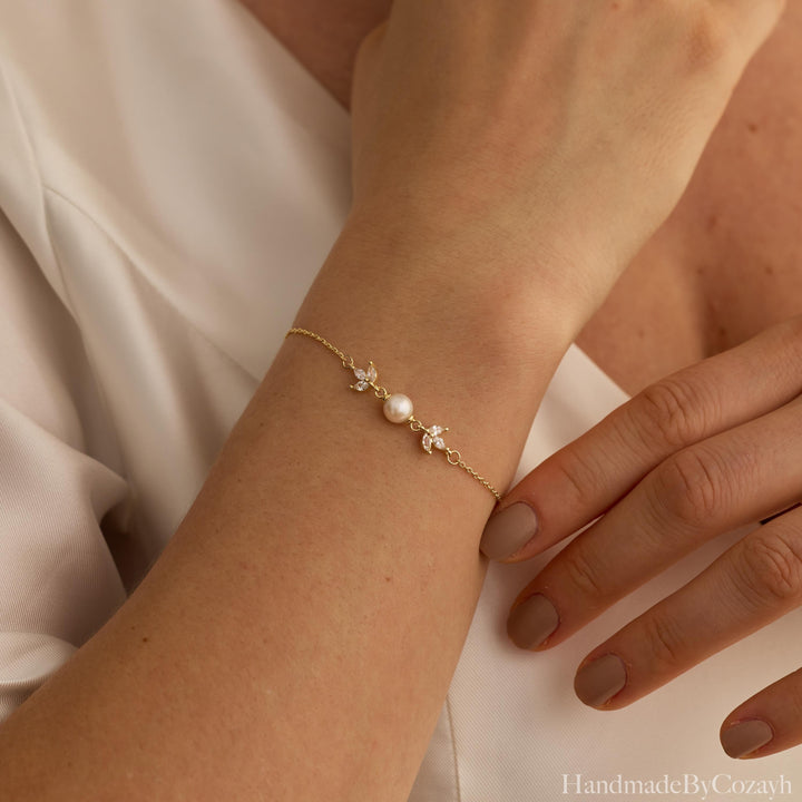 Freshwater Pearl & Crystal Leaf Bracelet – Bridal Jewellery